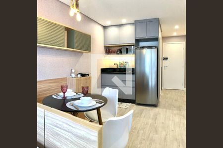 Cozinha de apartamento para alugar com 1 quarto, 25m² em Pompeia, São Paulo