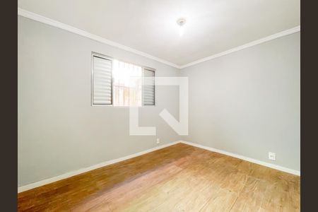 Quarto 1 de casa para alugar com 2 quartos, 100m² em Metalúrgicos, Osasco