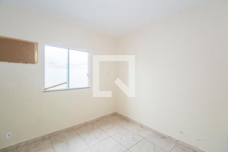 Quarto 2 de casa para alugar com 2 quartos, 68m² em Cascadura, Rio de Janeiro