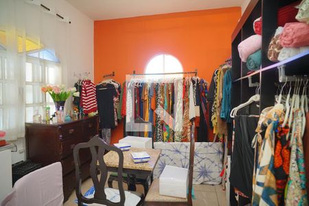 Closet de casa para alugar com 3 quartos, 189m² em Itaipuaçu, Maricá