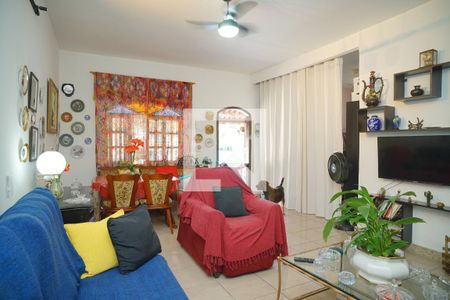 Sala de casa para alugar com 3 quartos, 189m² em Itaipuaçu, Maricá
