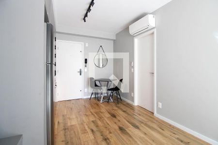 Sala/Cozinha de apartamento para alugar com 1 quarto, 40m² em Panamby, São Paulo