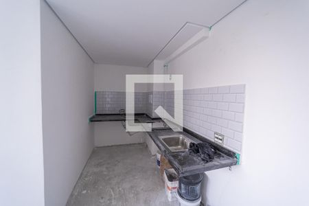 Sala/Cozinha e Área de Serviço de apartamento para alugar com 2 quartos, 33m² em Vila Silvia, São Paulo