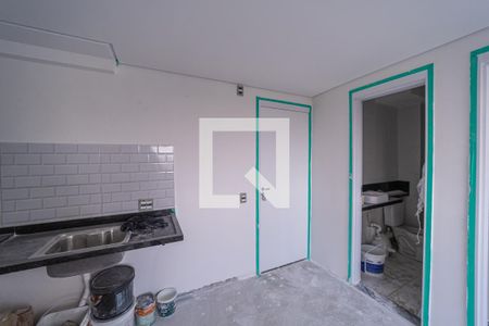 Sala/Cozinha e Área de Serviço de apartamento para alugar com 2 quartos, 33m² em Vila Silvia, São Paulo