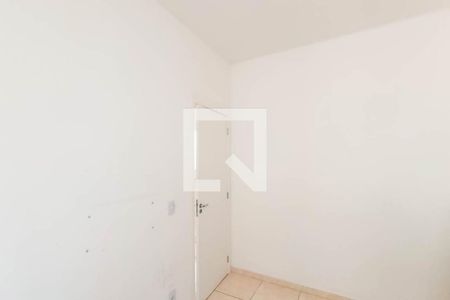 Quarto 1 de apartamento para alugar com 2 quartos, 44m² em Cosmos, Rio de Janeiro