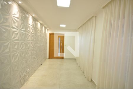 Sala de casa para alugar com 2 quartos, 140m² em Vila Gustavo, São Paulo