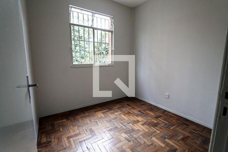 Quarto 2 de apartamento para alugar com 3 quartos, 75m² em Vila Paris, Belo Horizonte