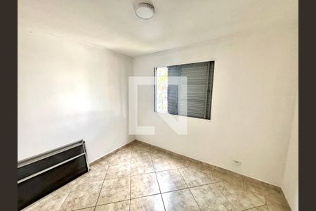 Quarto 1 de apartamento à venda com 2 quartos, 45m² em Jardim Redil, São Paulo