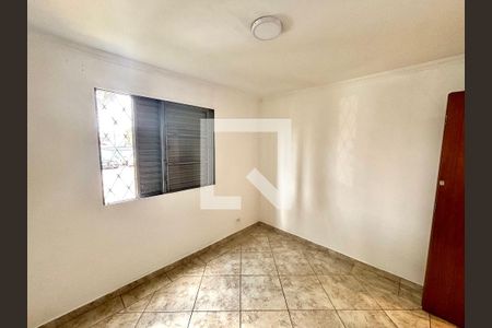 Quarto 1 de apartamento à venda com 2 quartos, 45m² em Jardim Redil, São Paulo