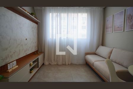 Apartamento à venda com 2 quartos, 43m² em Hípica, Porto Alegre