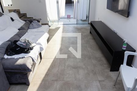 Sala de casa de condomínio para alugar com 2 quartos, 160m² em Santa Cruz, Rio de Janeiro