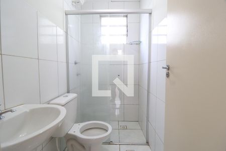 Banheiro Social de apartamento para alugar com 2 quartos, 43m² em Chácaras Tubalina E Quartel, Uberlândia