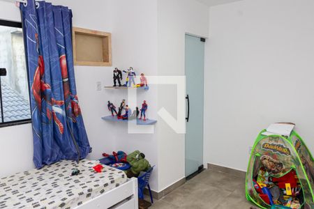 Quarto Suíte de casa de condomínio para alugar com 2 quartos, 160m² em Santa Cruz, Rio de Janeiro