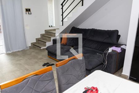 Sala de casa de condomínio para alugar com 2 quartos, 160m² em Santa Cruz, Rio de Janeiro