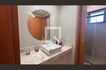 Banheiro Suíte 2 e 3 de apartamento para alugar com 3 quartos, 83m² em Parque Amazonia, Goiânia