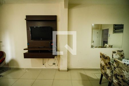Sala de apartamento para alugar com 1 quarto, 40m² em Cidade Ocian, Praia Grande