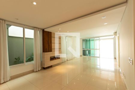 Sala de casa de condomínio para alugar com 4 quartos, 441m² em Parque Campolim, Sorocaba