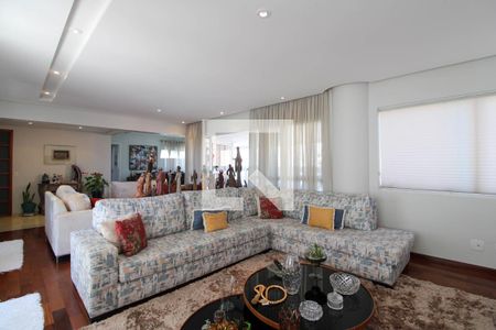 Sala de apartamento à venda com 5 quartos, 244m² em Vila Suzana, São Paulo
