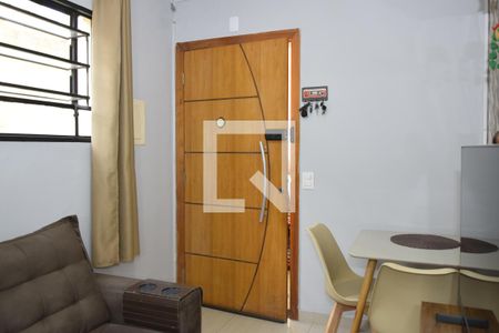 Sala de apartamento para alugar com 2 quartos, 45m² em Valo Velho, Embu das Artes