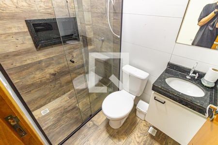 Banheiro de apartamento para alugar com 1 quarto, 30m² em Vila Diva (zona Leste), São Paulo