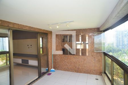 Varanda de apartamento para alugar com 4 quartos, 150m² em Barra da Tijuca, Rio de Janeiro