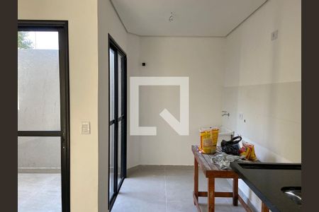 Sala - Cozinha de casa de condomínio à venda com 2 quartos, 94m² em Jardim das Flores, Osasco