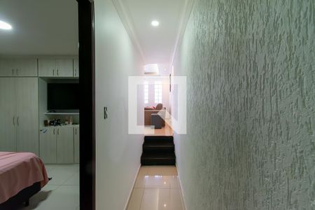 Corredor de casa à venda com 3 quartos, 147m² em Jardim Porteira Grande, São Paulo