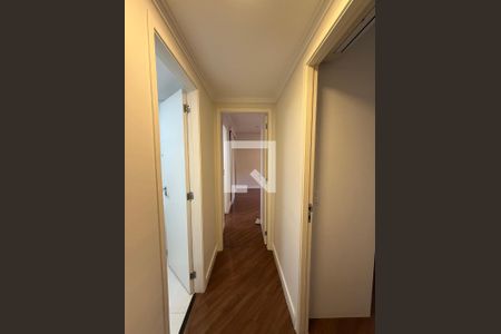 Corredor quartos de apartamento para alugar com 2 quartos, 105m² em Higienópolis, São Paulo