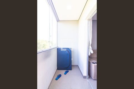 Sacada de casa à venda com 4 quartos, 230m² em Santa Maria, Osasco