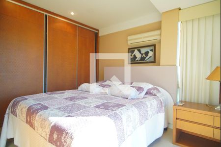 Suíte de apartamento para alugar com 4 quartos, 142m² em Petrópolis, Porto Alegre