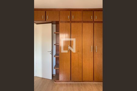 Quarto de apartamento à venda com 2 quartos, 53m² em Fazenda Santa Cândida, Campinas