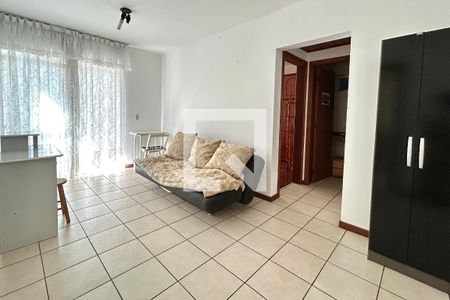 Sala  de apartamento para alugar com 1 quarto, 48m² em Córrego Grande, Florianópolis