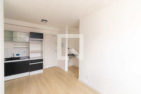 Sala de apartamento para alugar com 2 quartos, 34m² em Cidade São Mateus, São Paulo