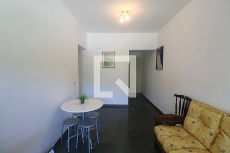 Sala de apartamento para alugar com 2 quartos, 70m² em Jardim Tejereba, Guarujá