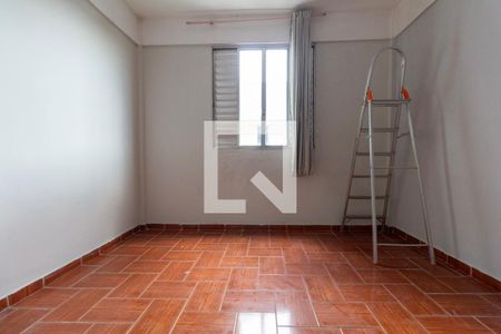 Quarto 1 de apartamento para alugar com 2 quartos, 50m² em Vila Silvia, São Paulo