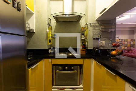 Cozinha de apartamento para alugar com 1 quarto, 75m² em Pinheiros, São Paulo