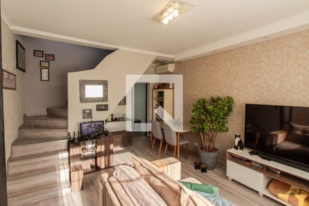 Sala de casa à venda com 3 quartos, 200m² em Vila Gustavo, São Paulo