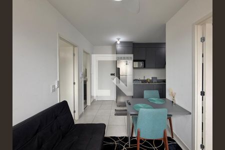 Sala  de apartamento para alugar com 2 quartos, 37m² em Santo Amaro, São Paulo