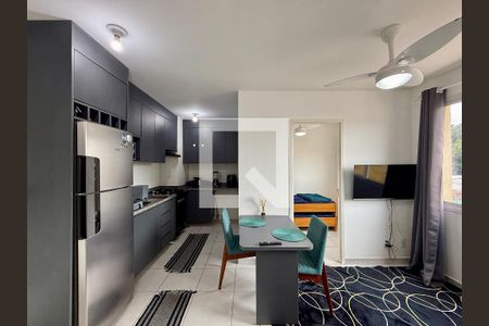 Sala  de apartamento para alugar com 2 quartos, 37m² em Santo Amaro, São Paulo