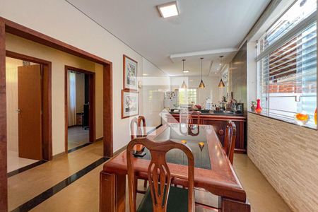 Casa à venda com 4 quartos, 430m² em Várzea, Lagoa Santa