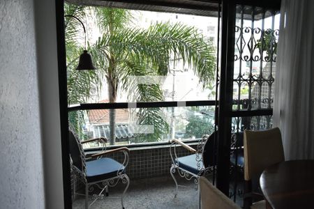 Sacada de apartamento para alugar com 3 quartos, 142m² em Chácara Inglesa, São Paulo