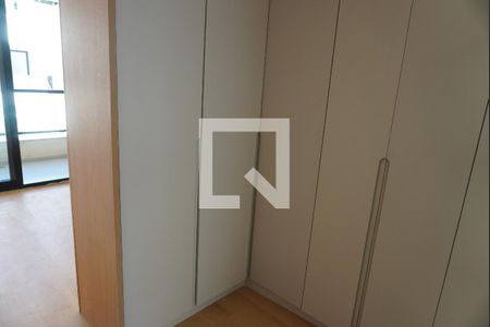 Suíte 2 de casa de condomínio para alugar com 2 quartos, 152m² em Alphaville, Santana de Parnaíba