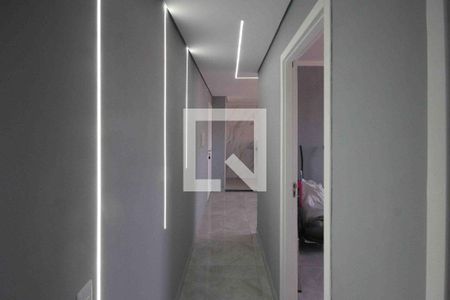 Corredor de apartamento para alugar com 2 quartos, 44m² em Jardim Egle, São Paulo