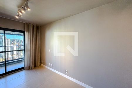 Sala de kitnet/studio para alugar com 1 quarto, 40m² em Liberdade, São Paulo