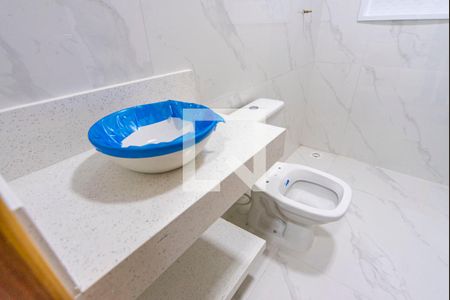 Banheiro Social de casa à venda com 3 quartos, 150m² em Parque Sao Vicente, Santo André