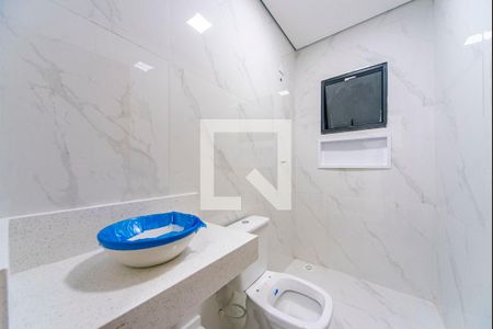 Banheiro Social de casa à venda com 3 quartos, 150m² em Parque Sao Vicente, Santo André