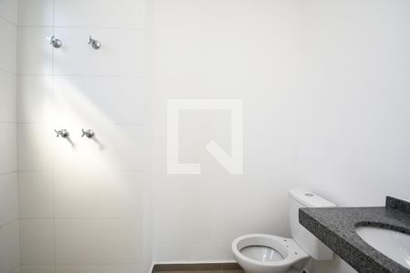 banheiro de kitnet/studio à venda com 1 quarto, 29m² em Pinheiros, São Paulo