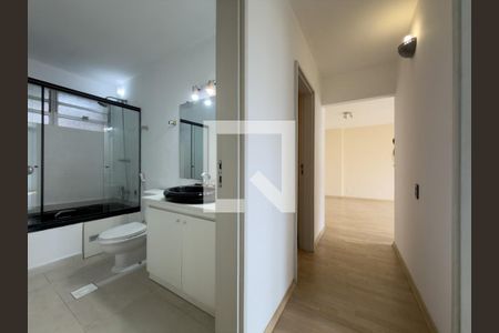 Corredor de apartamento para alugar com 3 quartos, 134m² em Jardim Paulista, São Paulo