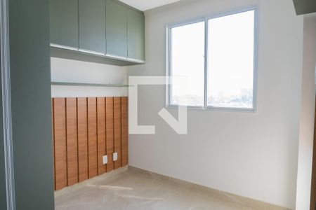 Quarto 2 de apartamento para alugar com 2 quartos, 45m² em Santo Cristo, Rio de Janeiro