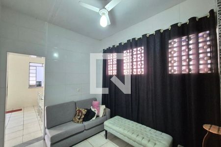 Sala de casa para alugar com 3 quartos, 150m² em São Bernardo, Campinas